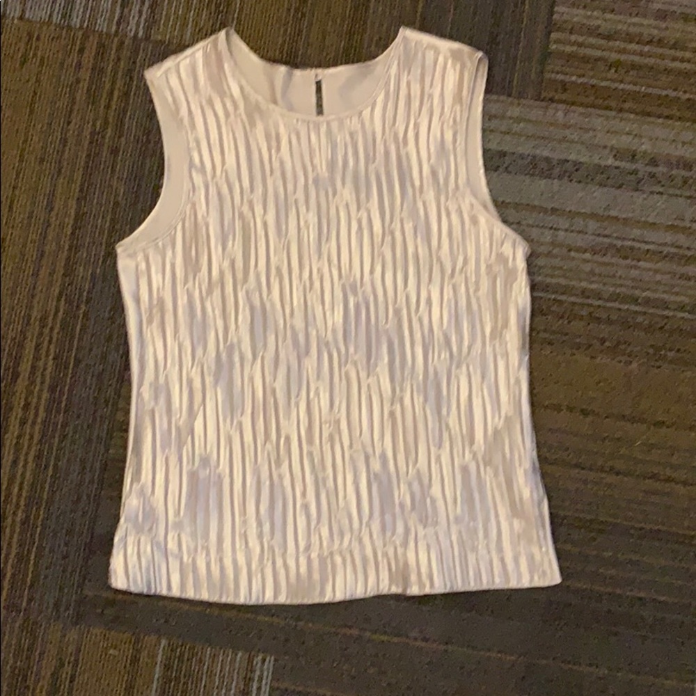 Sleeveless Shirt